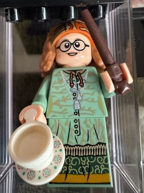 LEGO 71022 Harry Potter Series 1 Minifigs -Professor Trelawney